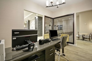 Business center - Homewood Suites by Hilton Raleigh Cary I-40 (Cary)