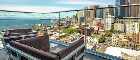 Penthouse, 1 King Bed, Accessible (Water View, Hearing) | Balcony