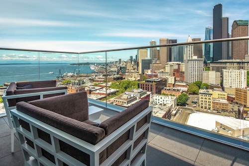 Embassy Suites by Hilton Seattle Downtown Pioneer Square