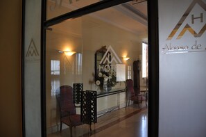 Unclassified image, 4 of 57, button - Hotel Alonso de Monroy (Belvis de Monroy)