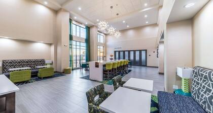Hampton Inn & Suites Pryor