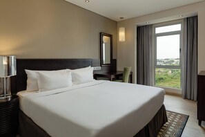 Room, 1 King Bed, Non Smoking, Pool View | View from room