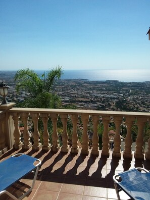 Balcony - Where The Gods Live (Pegeia)