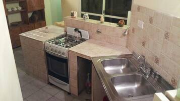 Classic House, 2 Bedrooms | Private kitchen | Full-sized fridge, microwave, oven, stovetop