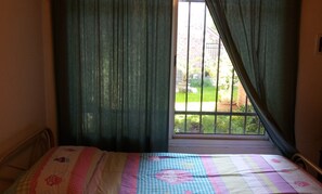 Classic House, 2 Bedrooms | 2 bedrooms, down duvets, individually decorated, individually furnished - Casa Mapocha (Mendoza)