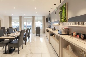 Daily buffet breakfast (EUR 11.90 per person)