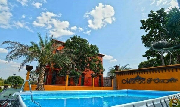 3-Bedroom Villa  | Terrace/patio