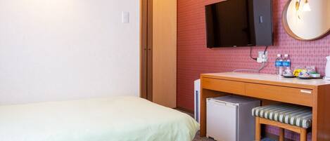 1 bedroom, in-room safe, desk, laptop workspace