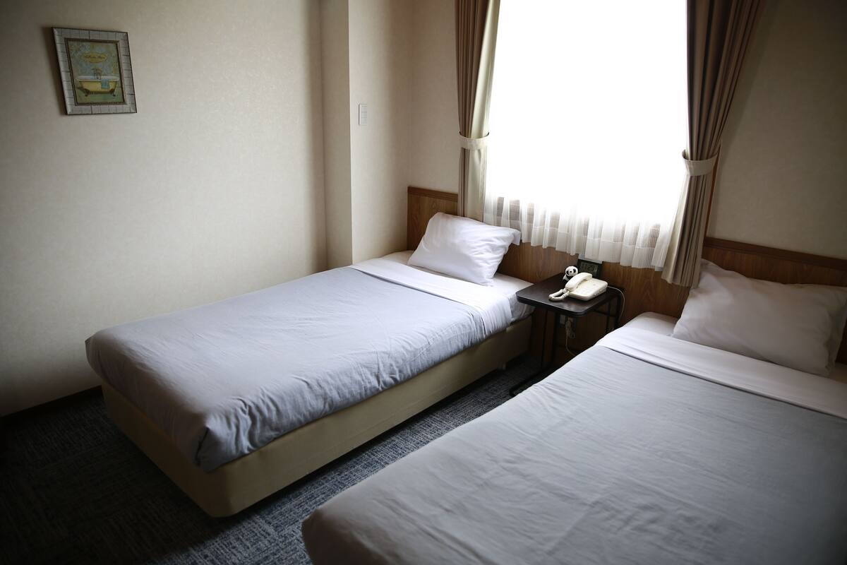 In-room safe, desk, laptop workspace, blackout drapes