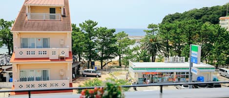 Utsikt mot strand/hav