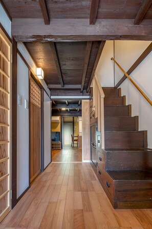 Maison mitoyenne Standard, 3 chambres, non-fumeurs, cuisine | Espace de travail pour ordinateur portable, Wi-Fi gratuit, draps fournis