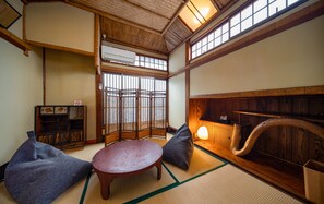 [Standard Townhouse] Sanchomachi Nagata, Max 8 people, Non Smoking - Obama Machiya Stay (Obama)