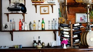 Bar (di hartanah)