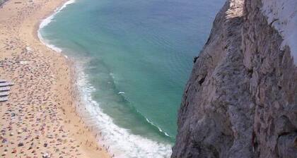 Superbe Penthouse de 3 chambres avec vue sur la mer (concierge gratuit, salle de jeux, plage Ă 4 minutes)