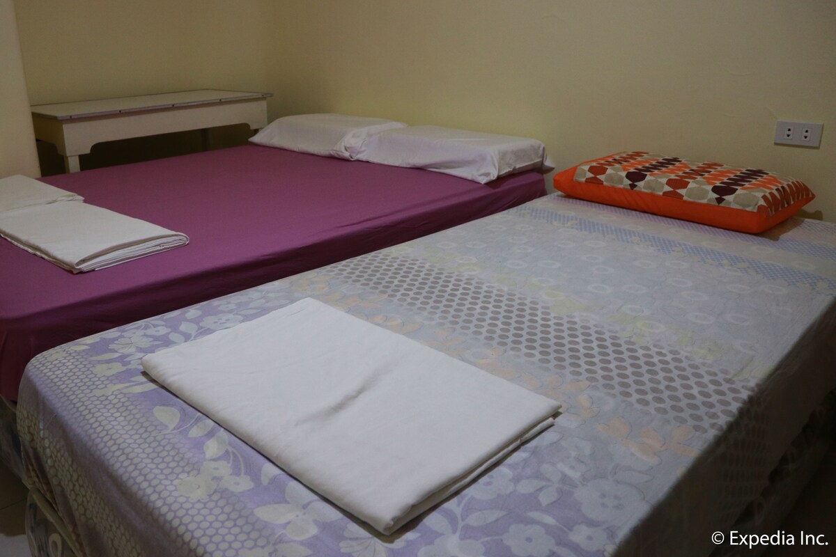 Family Room (With Hot Shower) | Rollaway beds, free WiFi, bed sheets
