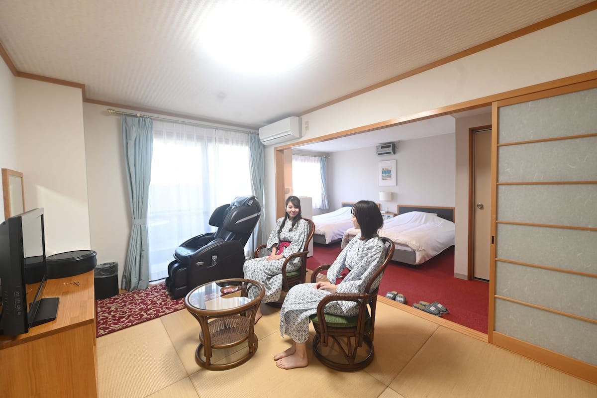 Superior Room with Tatami Area | In-room safe, free WiFi, bed sheets