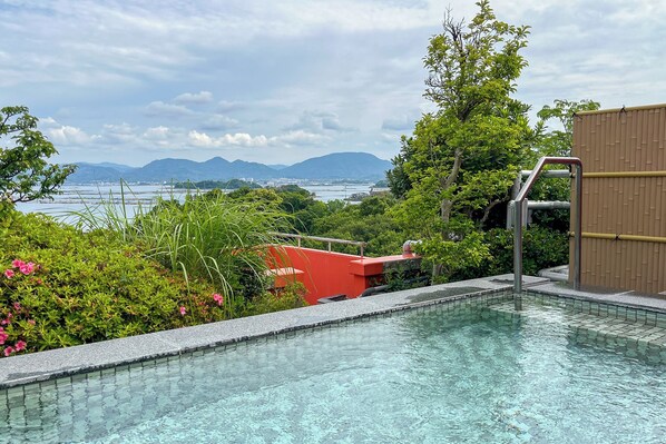 Baño termal público