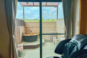 Quarto duplo superior (Japanese Western Style) | Cofres nos quartos, Wi-Fi de cortesia, roupa de cama