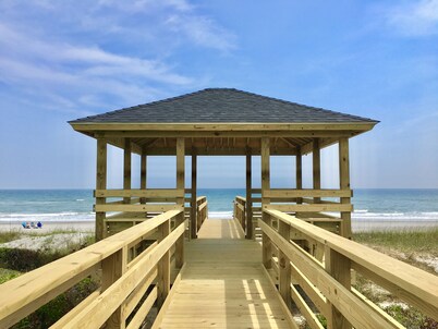 🏖PANORAMIC OCEAN VIEW CONDO W/ DIRECT ACCESS TO SECLUDED BEACH!