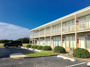Exterior - PANORAMIC OCEAN VIEW CONDO W/ DIRECT ACCESS TO A SECLUDED BEACH! (Atlantic Beach)