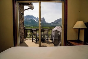 3 camere, una scrivania, ferro/asse da stiro, culla da viaggio