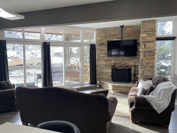 تلفزيون، مدفأة