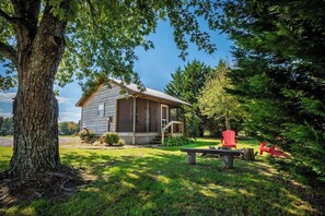 Exterior - Rooster Rest sleeps 2 (Fort Payne)