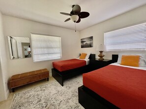 3 habitaciones, tabla de planchar con plancha, wifi y ropa de cama 