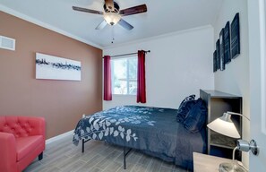 2 Schlafzimmer, Bügeleisen/Bügelbrett, WLAN, Bettwäsche