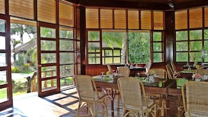 Daily cooked-to-order breakfast for a fee - El Nido Garden Resort (El Nido)