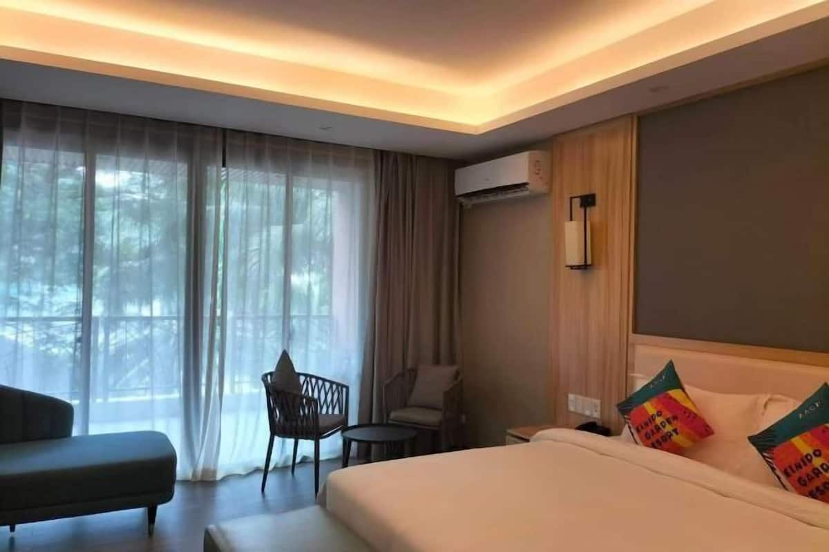 1 bedroom, minibar, in-room safe, desk