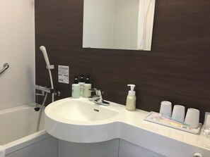 Chuveiro/banheira combinados, produtos de toalete grátis