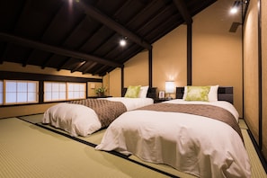 House (1Double bed, 2Single beds, 2Futons). | Free WiFi, bed sheets - Kyo-machiya Stay Takasegawa Shichijo (Kyoto)