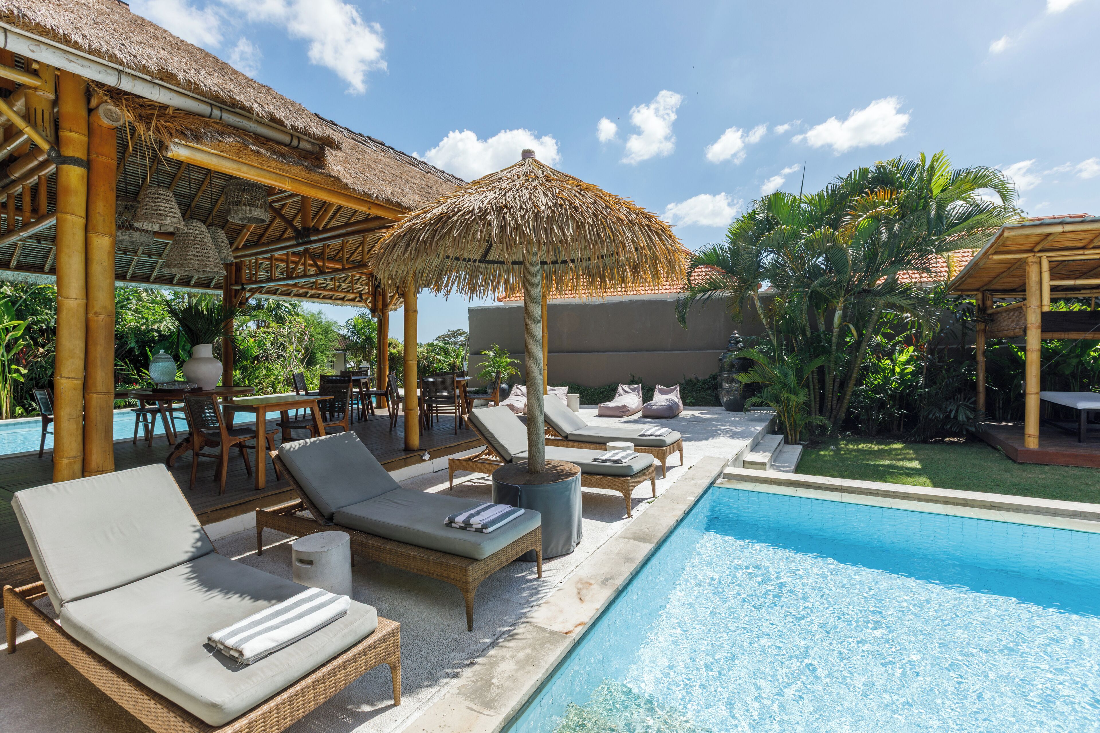 Outdoor pool, pool loungers