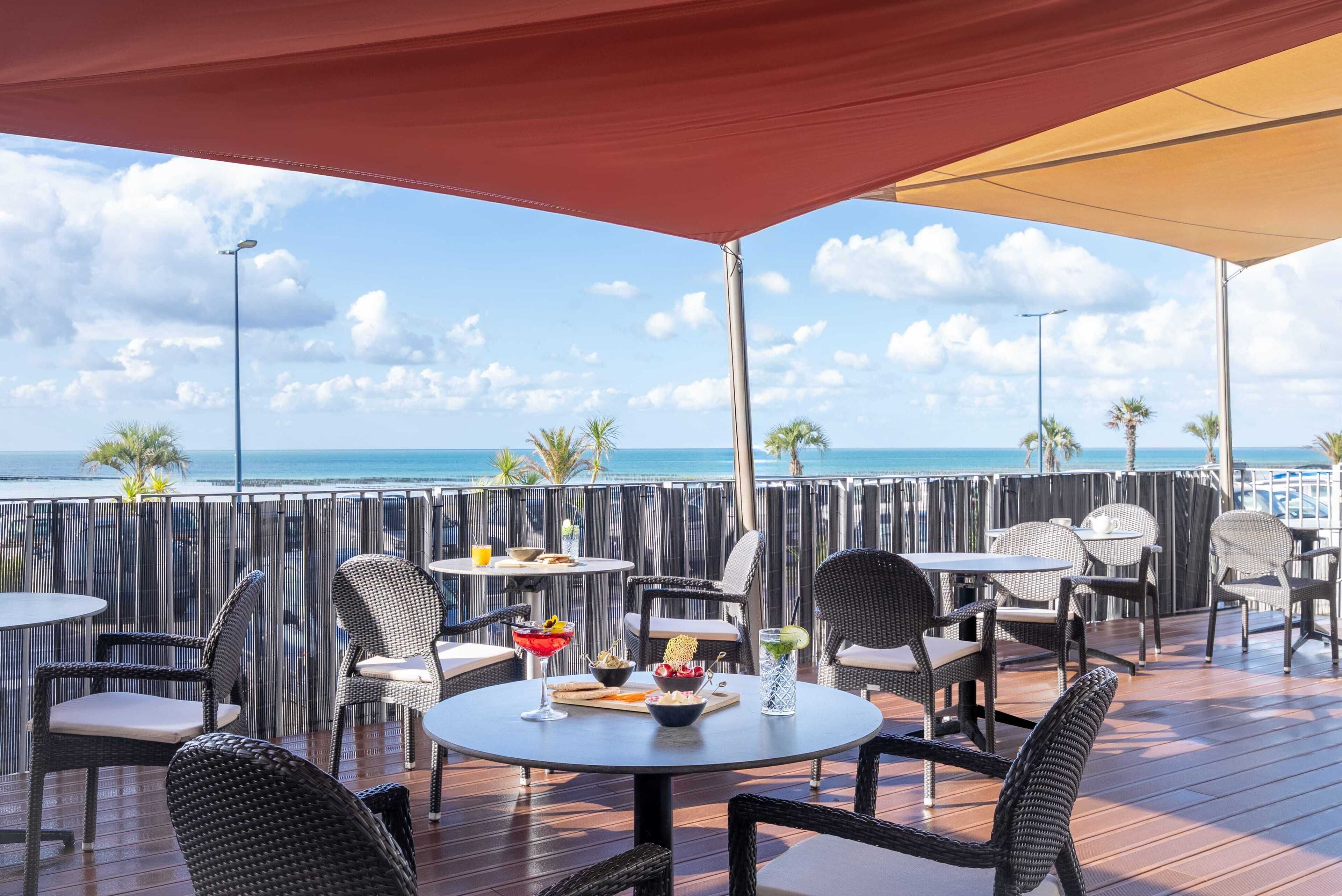 تفاصيل الفندق من الخارج