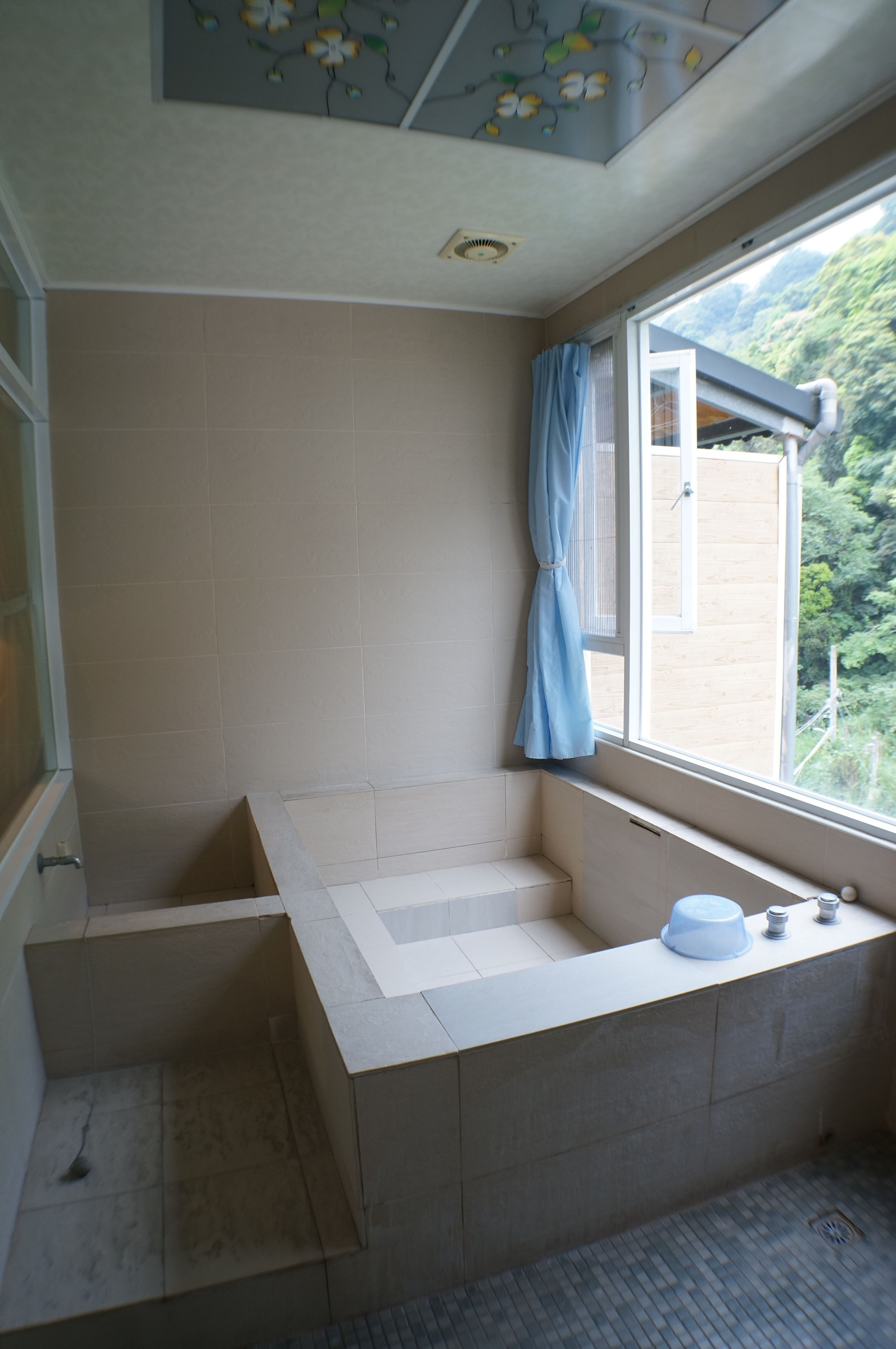 signature double room | bathroom | separate bathtub and shower, spring water bathtub, free toiletries