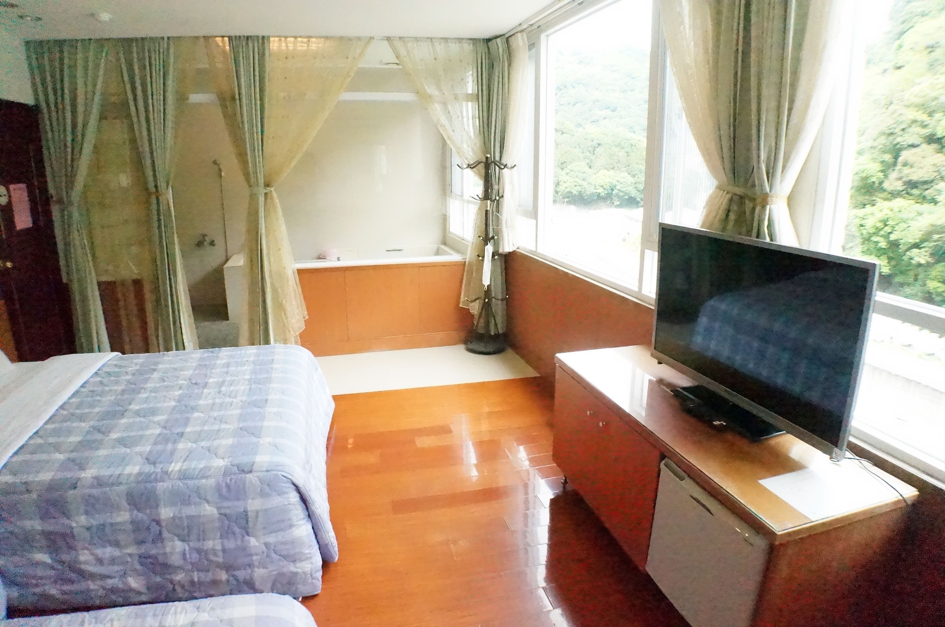 family quadruple room | blackout curtains, free wifi, bed sheets