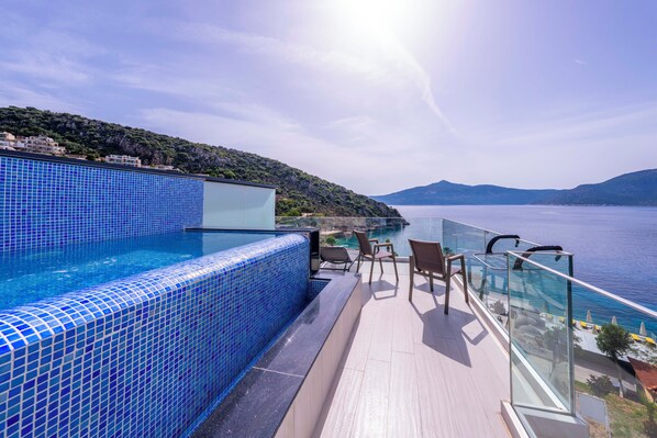 Romantic Double Room | Private pool