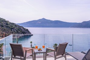 Romantic Double Room | Terrace/patio