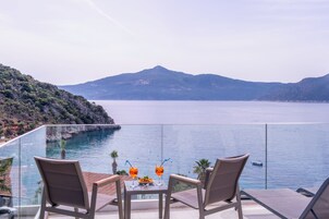 Romantic Double Room | Terrace/patio