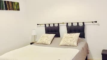 Standard Apartment, 1 Bedroom | 1 bedroom, minibar, individually decorated, individually furnished
