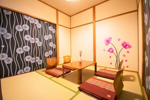 House, 3 Bedrooms, Non Smoking | 3 bedrooms, free WiFi, bed sheets