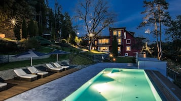 Outdoor pool, pool umbrellas, pool loungers