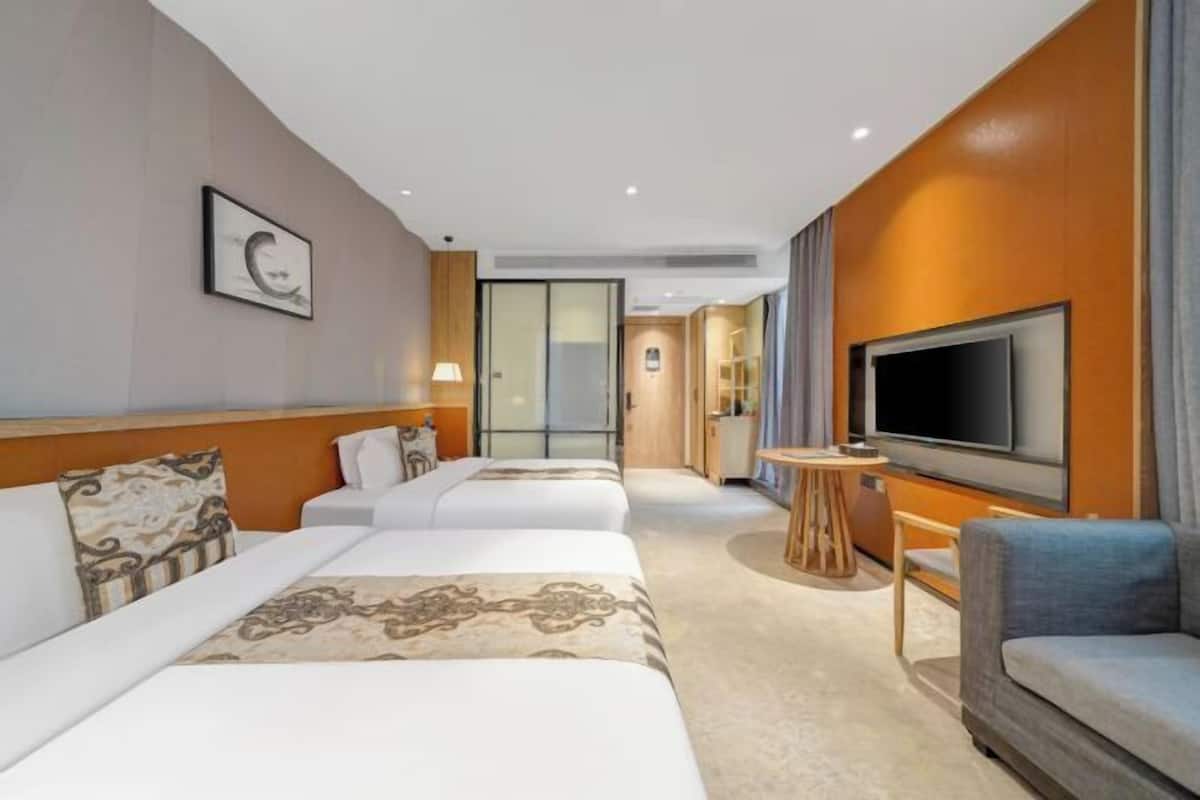 Minibar, in-room safe, desk, blackout curtains
