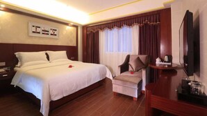 Deluxe Double Room (No Window) | Desk, blackout drapes, iron/ironing board (on request), WiFi (free) - Shenzhen Nanguo Chain Hotel Main Branch (Shenzhen)