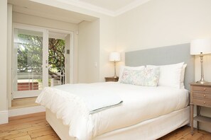 Apartment, 3 Schlafzimmer | 3 Schlafzimmer, hochwertige Bettwaren, Schreibtisch