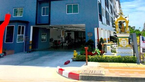 Mặt tiền nơi lưu trú