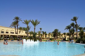 Indoor pool, 3 outdoor pools, open 6 AM to 7 PM, pool umbrellas - Zephir Hotel & Spa (Zarzis)