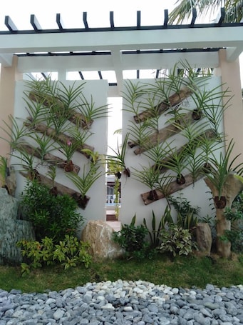 Exterior. Nirvana Resort