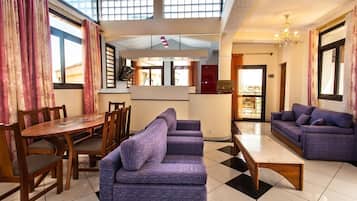 Breakfast, lunch, dinner served; French cuisine